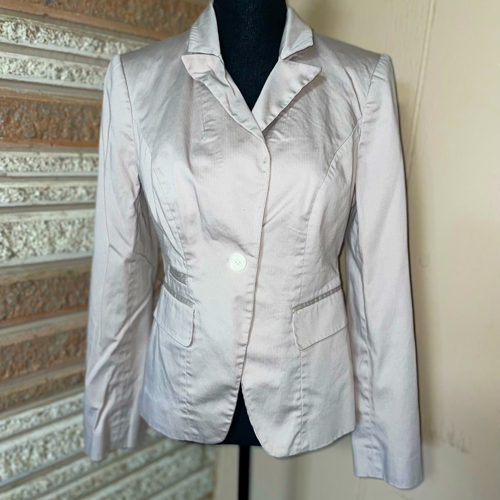 The limited collection size 4 blazer